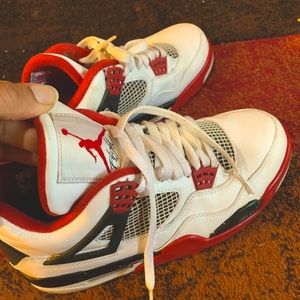 Air Jordan IV Retro-White, Varsity Red & Black